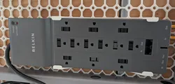 Belkin 12-port power strip holder for Underware