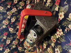 v8 engine for cooling cans. V8 engine,  cans fridge V8 cooler