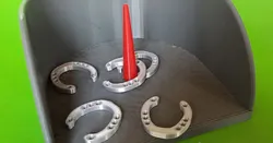 Horseshoe Throw