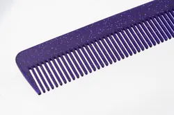 Everyday Comb in a Classical Rounded Shape