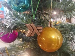 Programming Language Christmas Tree Ornaments