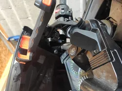 GPX 750R Phone Holder Bracket