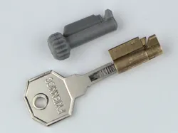 ME/2-compatible TwistLock
