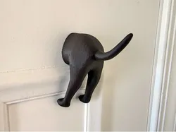 Dog Hook with Keyhole Slot