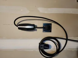 Tesla Mobile Connector Bracket for Inverted Outlet