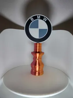 BMW Statue / Soška BMW ( Gitft-Dárek )