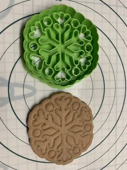 Snowflake cookie cutter