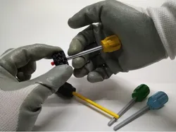 Tool for pushing the axle LEGO / Herramienta empujar eje LEGO