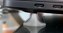 Laptop / MacBook Pro elevator for cooling & air flow