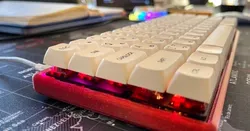 Low profile 60% keyboard case