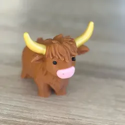 Free Other STL Download - Cow colored building kitby 3DMaR