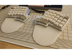 Iris rev 4 case