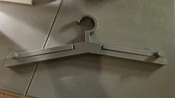 Foldable coat hanger