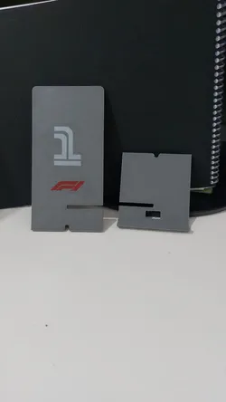 Supporto telefono F1 | F1 phone stand