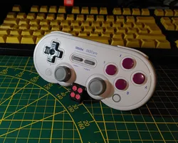 8BitDo SN30 pro Controller stand