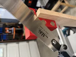 Saw Guide - T-shape and Magnetic