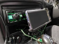 OnePlus 7 phone mount with expanding clamps