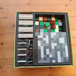 Insert for Minecraft: Builders and Biomes boardgame