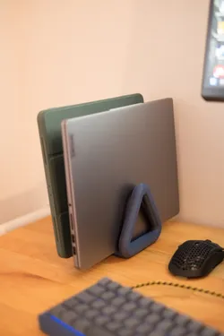 Dual laptop/tablet stand