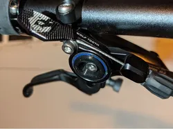 Wolf Tooth ReMote Axle