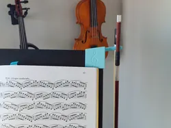 Bow Hanger for Music Stand