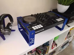 Traktor S2 MK3 Stand