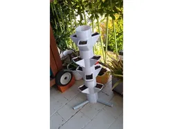 Yet another stackable planter
