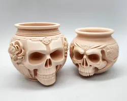 2 Skull Amphora