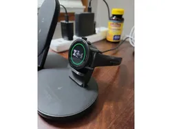 Fossil WearOS Watch Stand for AUKEY 3 in 1 Wireless Charging Station