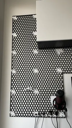 Honeycomb wall edges