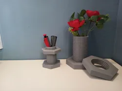 Bolt Vase / Case / Holder, 2 heights, 2 different nuts incl.