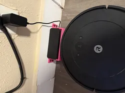 Roomba Combo station holder