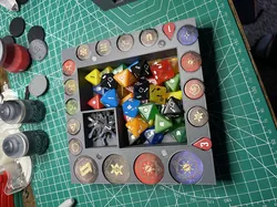 Warcrow token and dice box