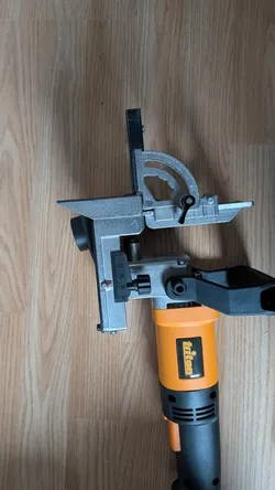 Spacer for the Triton doweller