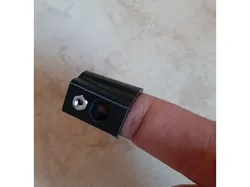 Fingertip Nut Holder