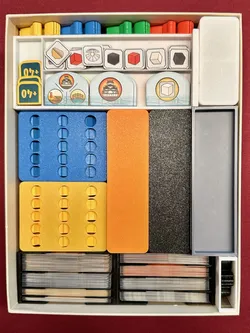 The White Castle insert VERSION 3 (supports sleeves, integrated meeple grids)