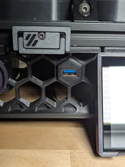 Voron Skirt-Insert USB Plug Holder