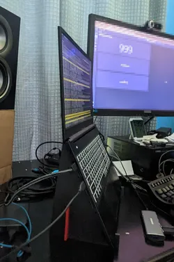 Laptop Stand for 180 Degree Open Laptops When Working with Separate Keyboard and Mouse