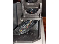 Ender 3 V2 drag chain bottom connector (tighter Z flange tolerance)