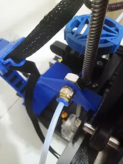 Ender 3 v2 bowden input adapter to extruder mount