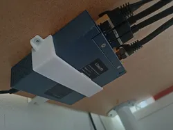TP-LINK LS105G holder