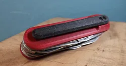 SWISS ARMY KNIFE POCKET CLIP