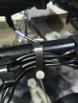 Alesis nitro max Cable clip