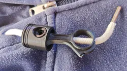 Highly detailed connecting rod with piston and piston pin in hoodie bead design
