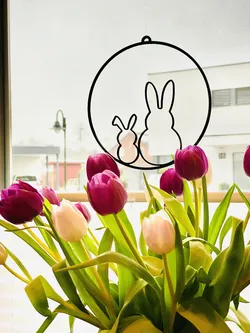Quick Easter Window Decoration