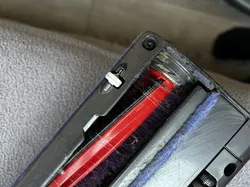 Dyson v6 head roller
