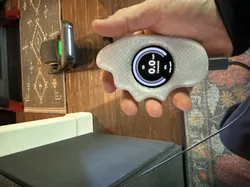 Thumb Blaster - pubmote lilygo 1.4