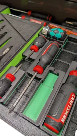 Craftsman Medium Screwdriver Gridfinity Bin 1x3