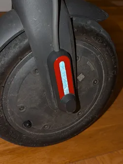 M365 front wheel screws cover (right side)