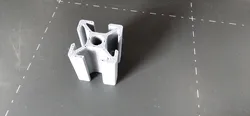 Aluminiumprofil Nut 6mm 20x20mm Typ B mit durchgehendem M5 Innengewinde / Aluminum Profile Extrusion 20x20mmU6 Type B with full inner M5 thread